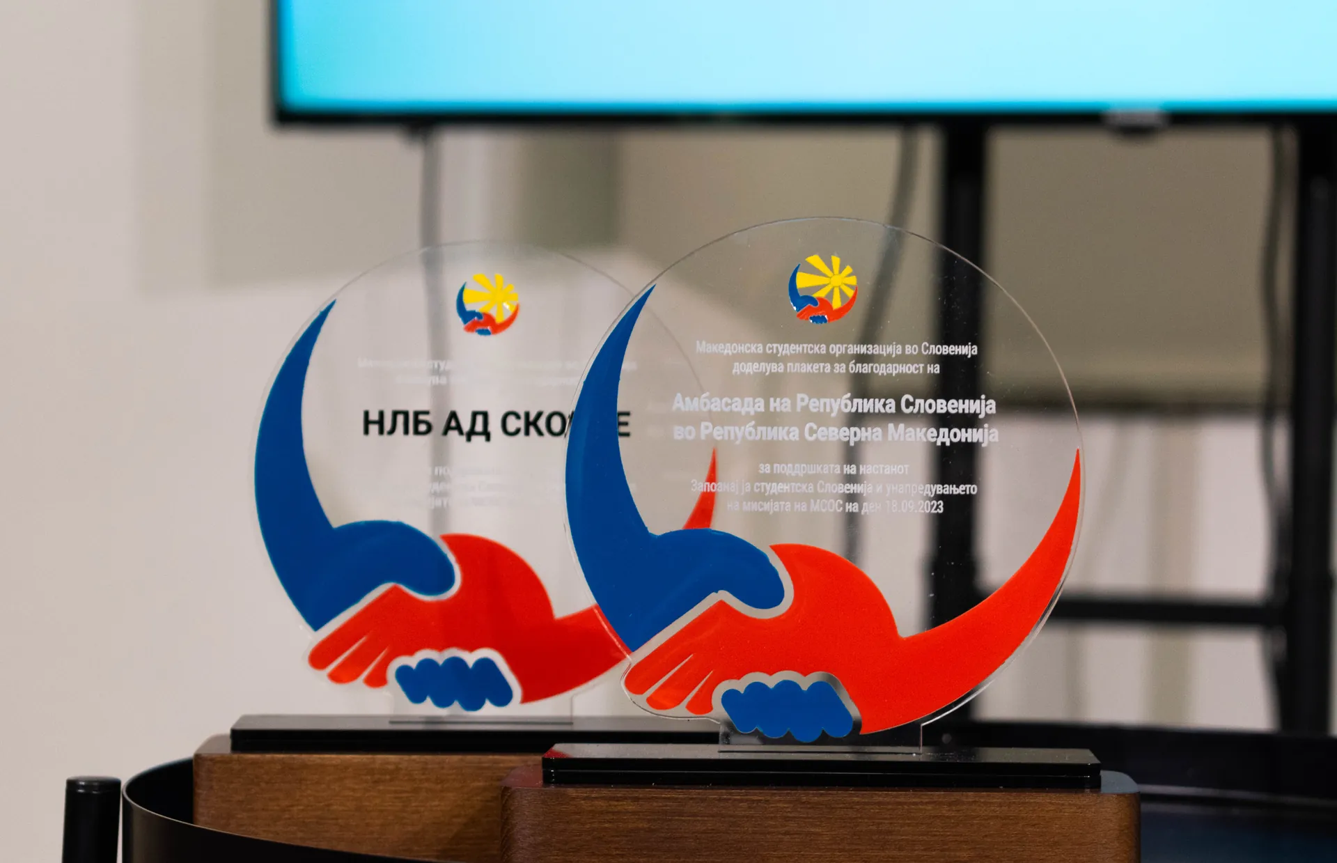 Kristijan Popovski, Melita Sekulovska, Lea Janačkovska, Marija Koštrevska and Aleksandar Popovski with certificates of appreciation