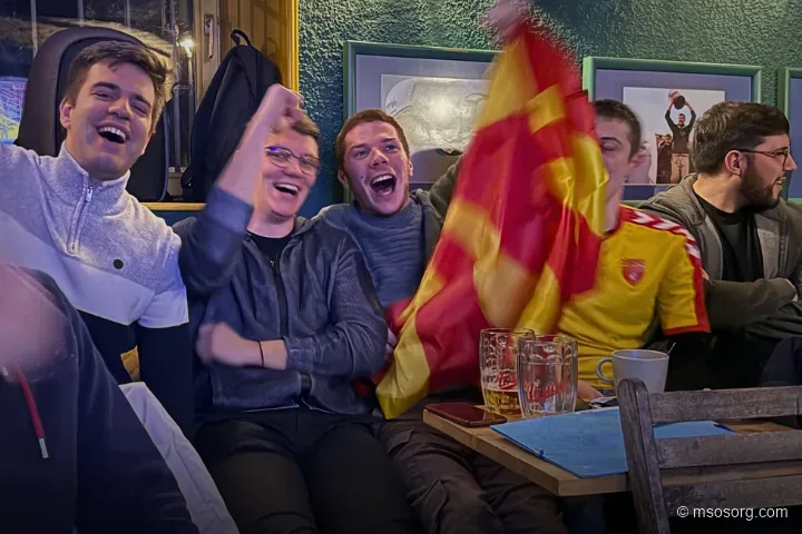 Skupno gledanje rokometa v Sloveniji