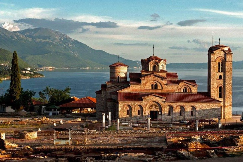 Archaeological remains and the Church of Saint Clement at Plaošnik