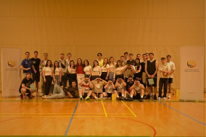 A memorable moment with the organizing team and the victorious basketball and futsal squads.